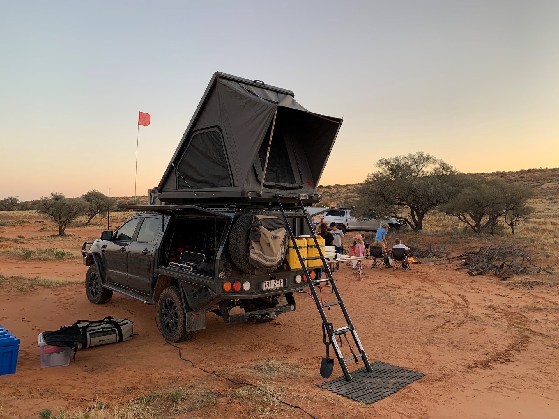 roof top tent manufacturer Camp King Aluminum Roof Top Tent